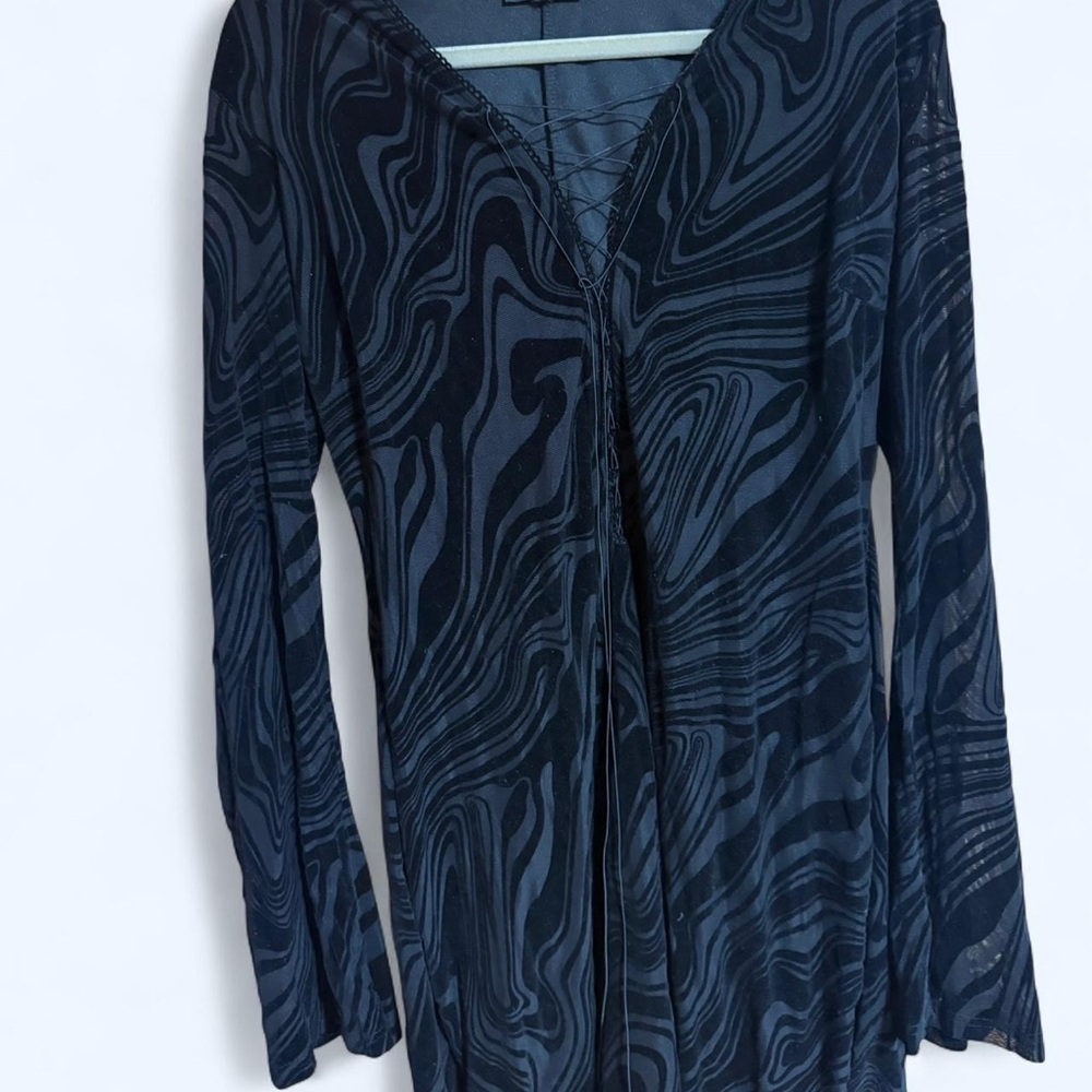Black and Gray Swirl Pattern Dress